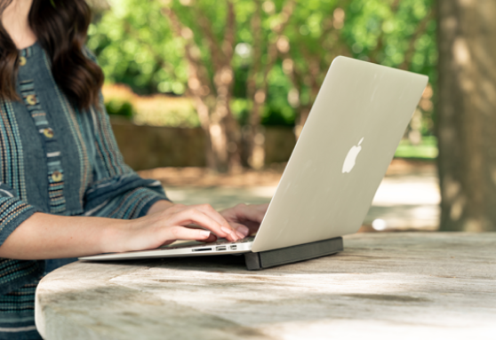 Sling Systems - the retractable shoulder strap for your laptop
